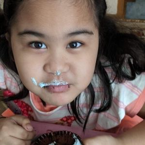 Meet your Posher, Imelda